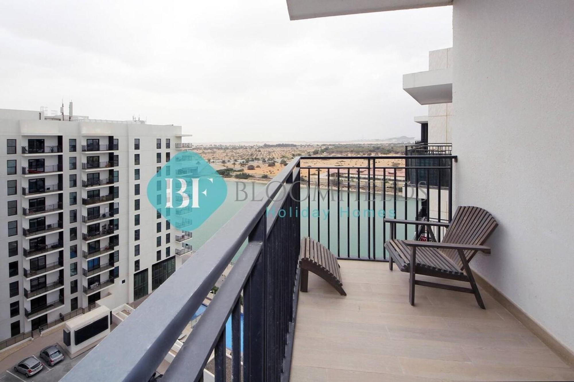 Apartment Bloomfields Stu Canal View Waters Edge Yas Island